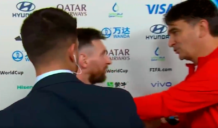 Messi, Dalic y un momento de respeto entre ambos tras el Argentina-Croacia. Foto: TyC Sports