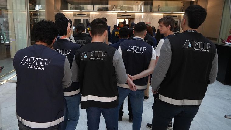 Los allanamientos a las cuevas porteñas han generado importantes actuaciones en la Justicia para combatir el dólar informal.. Foto: NA