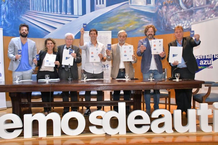 Así fue la primera jornada de Semana Azul. Así fue la primera jornada de Semana Azul.