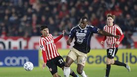 Estudiantes recibe a Independiente Medellín en el Estadio UNO. Estudiantes recibe a Independiente Medellín en el Estadio UNO.