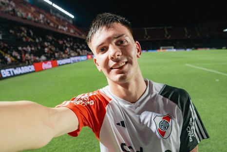 Ahora sí: Franco Mastantuono es nuevo jugador del Real Madrid. Ahora sí: Franco Mastantuono es nuevo jugador del Real Madrid.