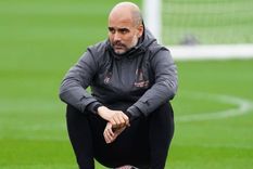 Mientras su equipo es líder y candidato a ganar su cuarta Premier League en cinco años, Guardiola es criticado por su poco éxito en Champions League con los Citizens. Foto: Archivo
