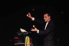 Ray Francas nació el 29 de noviembre de 1961. Su familia vivía en el barrio San Cristóbal, y aunque su primer nombre era Alberto, en casa lo llamaban por el segundo: Franco