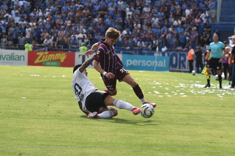 Santino Andino fue, una vez más, el mejor jugador de Godoy Cruz. Convirtió el empate y exigió siempre al fondo de Riestra. No alcanzó.&nbsp;