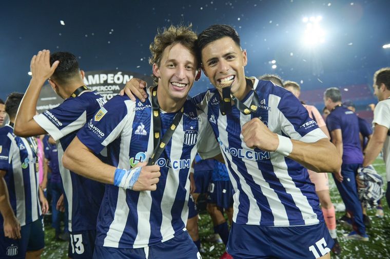 Talleres vivió una noche histórica y Córdoba celebró hasta la madrugada. Foto: @CATalleresdecba