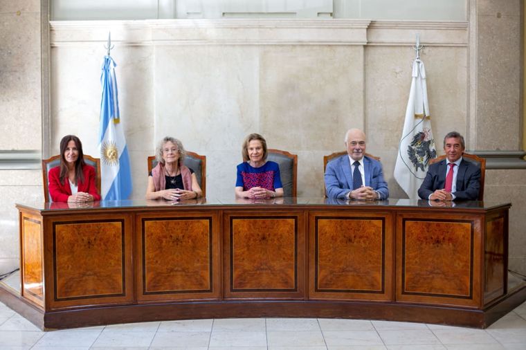 Marcela De Langhe, Alicia Ruiz, Inés Weinberg, Luis Lozano y Santiago Otamenti, miembros del Tribunal Superior de Justicia.
