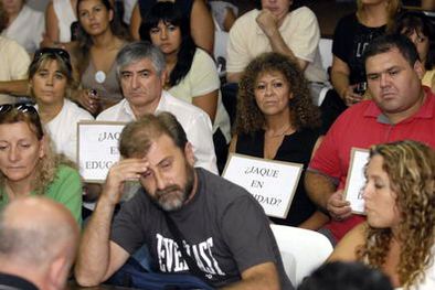 MDZol | A cada minuto se complica el frente de los docentes. Foto: Marcelo Ruiz / MDZ