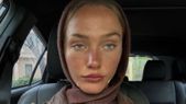Sofía Solá, de 21 años, utiliza sus plataformas digitales para mostrar su día a día como modelo en Europa. / Instagram @soffiasolaa