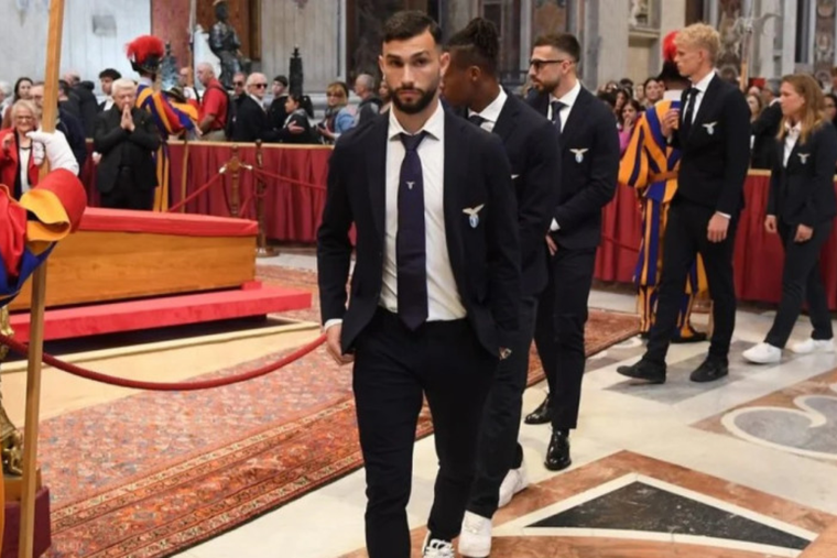 Valentín Castellanos despidió al papa Francisco. Foto: X