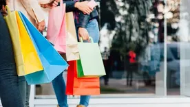 Entre el 9 y el 10 de mayo se realizará la primera edición de Shopping Fest, El Solar Shopping y Recoleta Urban Mall. Entre el 9 y el 10 de mayo se realizará la primera edición de Shopping Fest, El Solar Shopping y Recoleta Urban Mall.