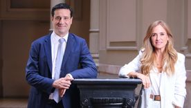 El senador radical Maximiliano Abad y la diputada de Unión por la Patria Victoria Tolosa Paz fueron elegidos como los mejores legisladores de 2025. El senador radical Maximiliano Abad y la diputada de Unión por la Patria Victoria Tolosa Paz fueron elegidos como los mejores legisladores de 2025.