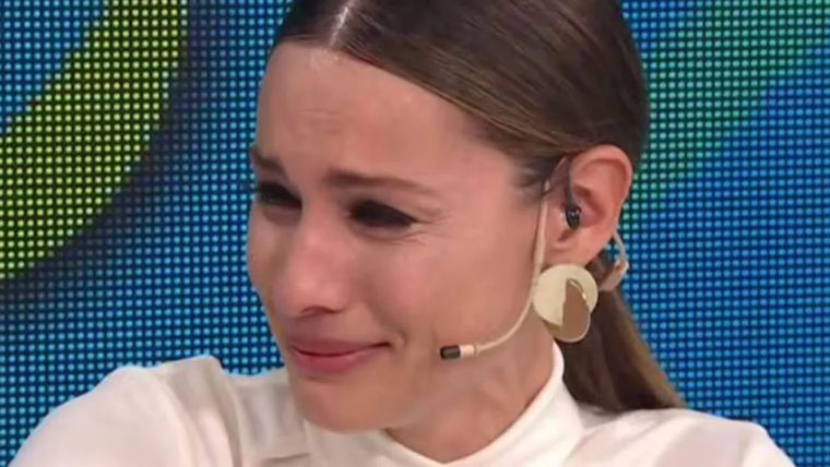 Pampita sufrió el robo de celulares con las fotos de su hija Blanca. Pampita sufrió el robo de celulares con las fotos de su hija Blanca.