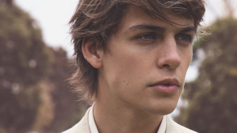 Mirá el look de Benicio. Mirá el look de Benicio.
