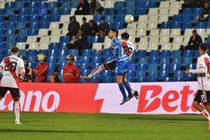 River viene de vencer 2-0 a Independiente y Godoy Cruz cayó 3-0 en su visita a Gimnasia de La Plata. Foto: Santiago Tagua / MDZ River viene de vencer 2-0 a Independiente y Godoy Cruz cayó 3-0 en su visita a Gimnasia de La Plata. Foto: Santiago Tagua / MDZ