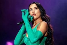 Las canciones de Dua Lipa pueden se entienden mejor para aquellas personas que tienen un nivel de inglés intermedio.