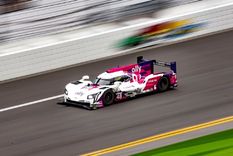 El Cadillac del Action Express Racing que manejó Pechito. Foto: IMSA El Cadillac del Action Express Racing que manejó Pechito. Foto: IMSA