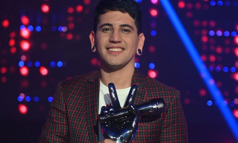 Yhosva Montoya ya hizo su primera gran compra tras ganar La Voz Argentina El cantante chubutense se consagró hace un mes en el reality
