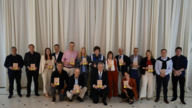 La última reunión de Javier Milei junto a su Gabinete en el brindis de fin de año en la Quinta de Olivos. La última reunión de Javier Milei junto a su Gabinete en el brindis de fin de año en la Quinta de Olivos.