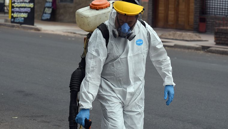 Refuerzan las fumigaciones en todo el país por el brote de dengue. Foto: ALF PONCE MERCADO / MDZ