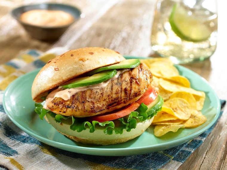 Sándwich de pollo Sándwich de pollo Foto: goya.com