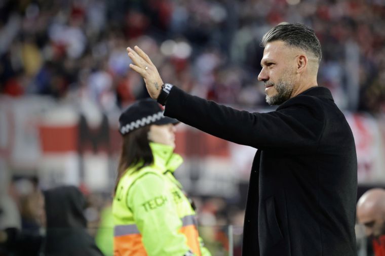 Demichelis disfrutó del partido en la goleada ante Belgrano. Foto: FotoBaires