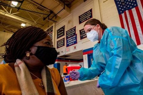 Existe una desigualdad en la administración de vacunas entre la población de Estados Unidos. Foto: GETTY IMAGES