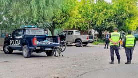 Personal de la Policía Científica trabajó en la escena donde el hombre atropelló y mató a un presunto ladrón. Personal de la Policía Científica trabajó en la escena donde el hombre atropelló y mató a un presunto ladrón.