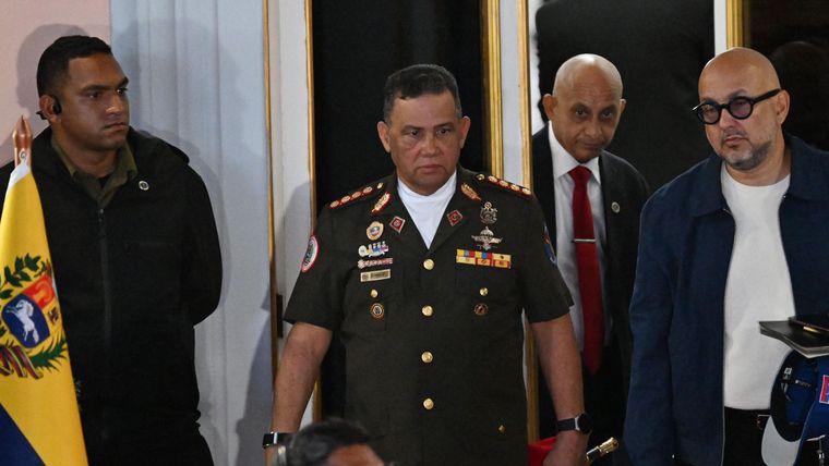 La designación de González supone una continuidad en el mando militar del pasado, dicen los especialistas.