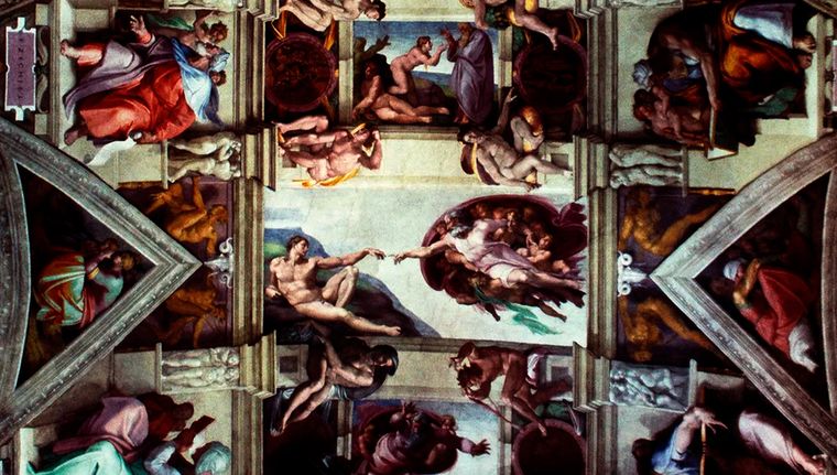 La Creación de Adán es una pintura de Miguel Ángel que se encuentra en la Capilla Sixtina de El Vaticano y que representa el momento bíblico donde Dios le da vida al primer hombre. Foto: Wikipedia