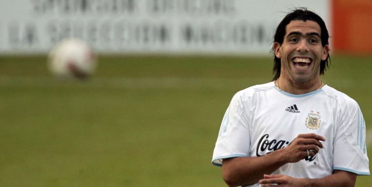 Listo. Ya puede debutar Carlitos. Foto: NA