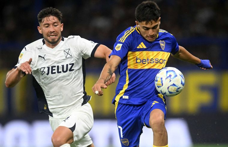 Boca e Independiente jugarán el lunes a las 21:30 en la Bombonera. El Rojo quería jugar el martes para tener un día más de descanso. Foto: FotoBaires