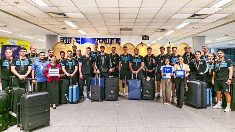 El plantel argentino ya está en Filipinas. 