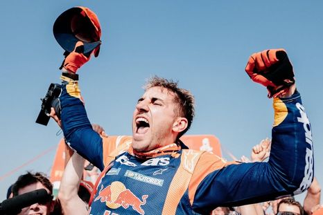 El título de Luciano Benavides, dos podios y mucha acción argentina en el cierre del Rally Dakar 2026. El título de Luciano Benavides, dos podios y mucha acción argentina en el cierre del Rally Dakar 2026.