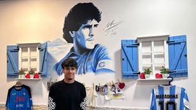 Su segundo nombre, Armando, es un homenaje de su padre turco-alemán al ídolo máximo del fútbol nacional. Su segundo nombre, Armando, es un homenaje de su padre turco-alemán al ídolo máximo del fútbol nacional.
