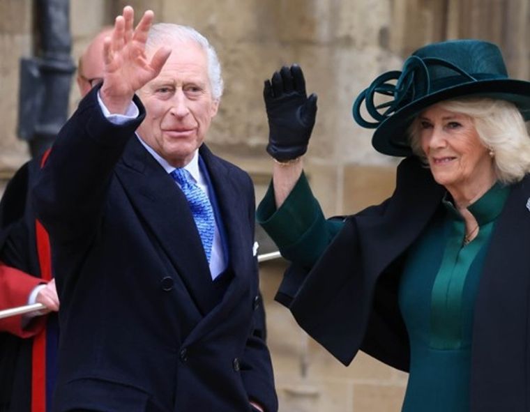 El rey Carlos III reapareció para la misa de Pascua Foto: EFE