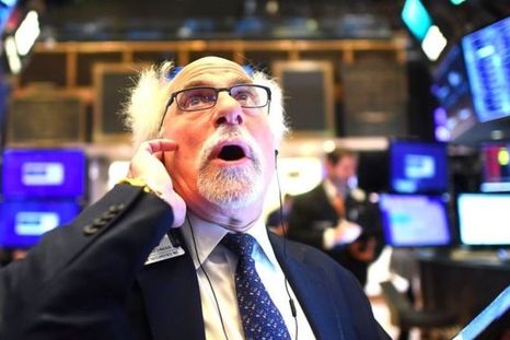 Las acciones y los bonos argentinos cierran una semana con números preocupantes, tras el resultado de las elecciones en la provincia de Buenos Aires y las quejas de los gobernadores al Gobierno por los vetos. Las acciones y los bonos argentinos cierran una semana con números preocupantes, tras el resultado de las elecciones en la provincia de Buenos Aires y las quejas de los gobernadores al Gobierno por los vetos.