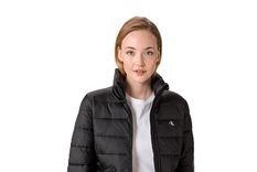 Las chaquetas tipo puffy  están reinando en el street style y así es como debes llevarlas ¡Lucirás increíble!