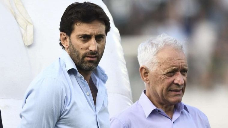 Milito tomó una decisión que generó la bronca del entorno de Blanco y hay polémica en Racing.&nbsp; Foto: Archivo