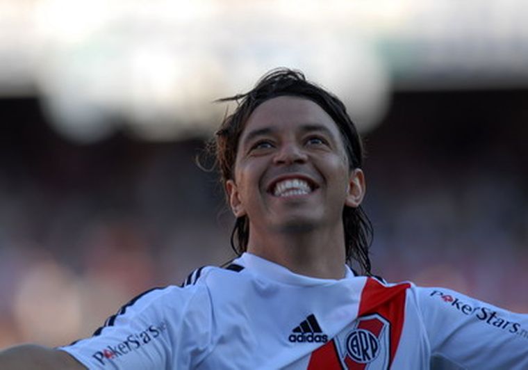 Marcelo Gallardo estuvo entre los nominados al Balón de Oro en 2000, cuando jugaba en Mónaco. Foto: Fotobaires Marcelo Gallardo estuvo entre los nominados al Balón de Oro en 2000, cuando jugaba en Mónaco. Foto: Fotobaires