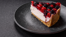 Cheesecake de frutos rojos estilo pastelería: receta casera imperdible Cheesecake de frutos rojos estilo pastelería: receta casera imperdible