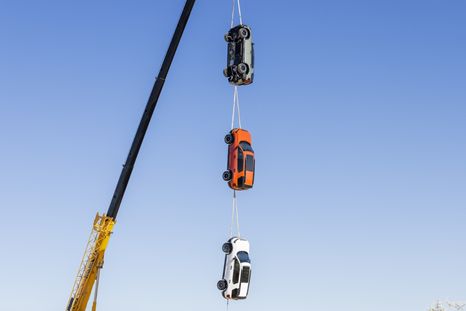 Colgaron tres Honda Passport en una grúa por esta insólita razón Foto: Honda