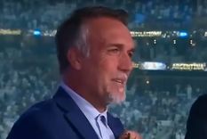 Gabriel Batistuta El ídolo argentino se quebró en llanto en televisión tras el triunfo de Argentina. Gabriel Batistuta El ídolo argentino se quebró en llanto en televisión tras el triunfo de Argentina.