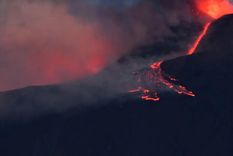 El volcán Kilauea entra en erupción nuevamente en Hawái. Foto: Efe. El volcán Kilauea entra en erupción nuevamente en Hawái. Foto: Efe.