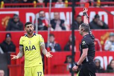 El Cuti Romero recibió un inesperado apoyo de un histórico de la Premier.