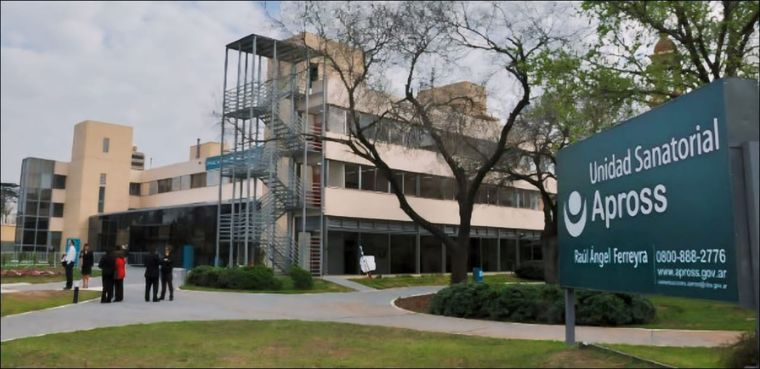 Denuncian que un hombre con diagnóstico de dengue se descompenso y murió en la guardia de un hospital de la ciudad de Córdoba mientras esperaba ser atendido Foto: X @leoguevara80