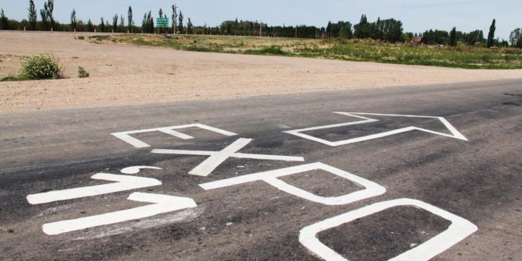 Así se ve el ingreso a Villa Atuel. La Expo se convirtió en un asunto de todo el pueblo. Foto: Maggie Ojcius/ Mediamza.com