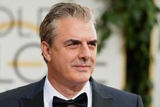 Foto: https://www.infobae.com/america/entretenimiento/2021/12/16/el-actor-chris-noth-de-sex-and-the-city-fue-acusado-de-violar-a-dos-mujeres/