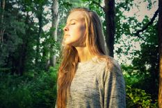 Este jueves hay energía recibir, que resulta muy favorable para realizar actividades al aire libre y revitalizarte. Foto: Unsplash