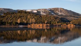 La nieve en vacaciones de invierno es el gran atractivo de muchos destinos argentinos.