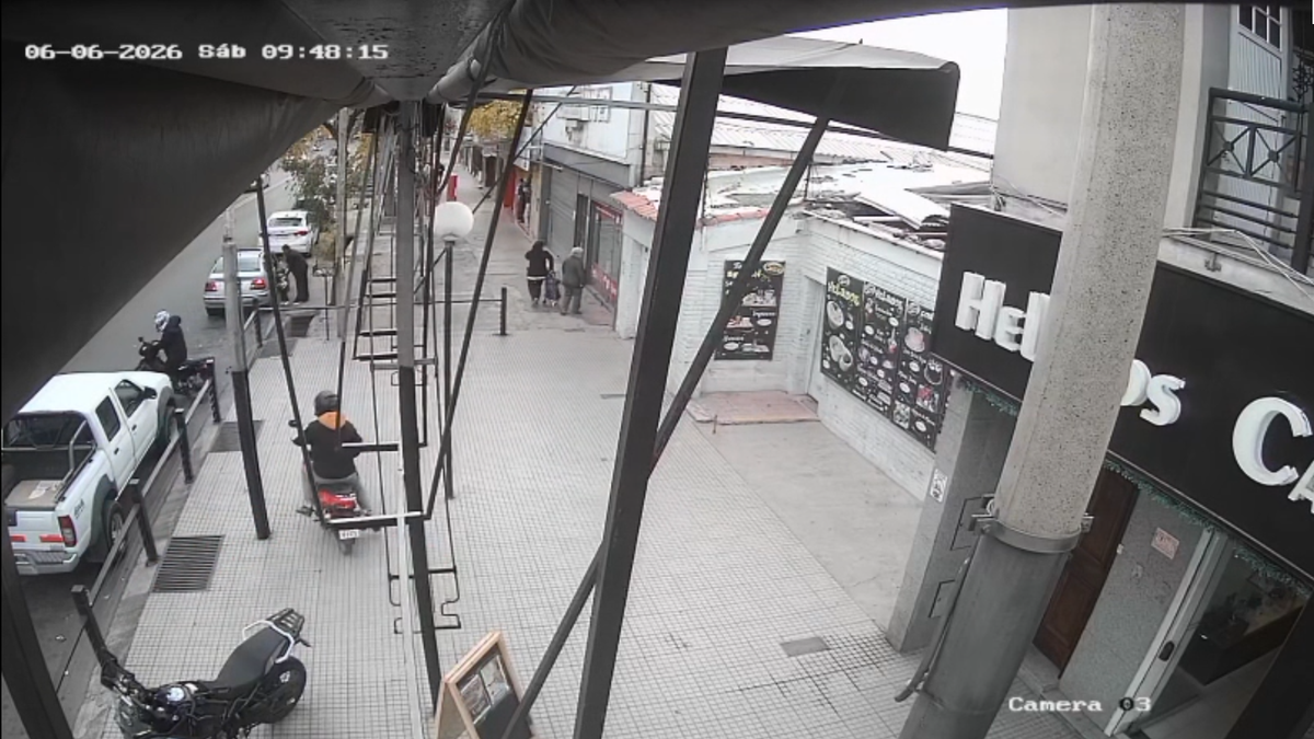 Video: así dos motochorros se robaron una motocicleta en un 